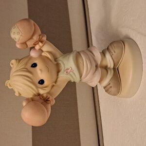 PRECIOUS MOMENTS Life Is Worth Fighting For